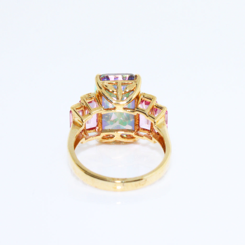 MAGNIFICENT ALEXANDRITE RING