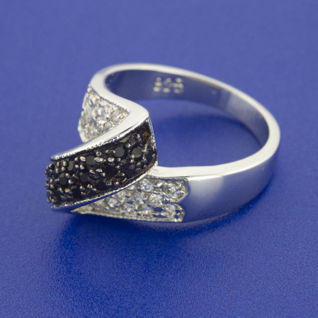 BLACK & WHITE SPIRAL RING