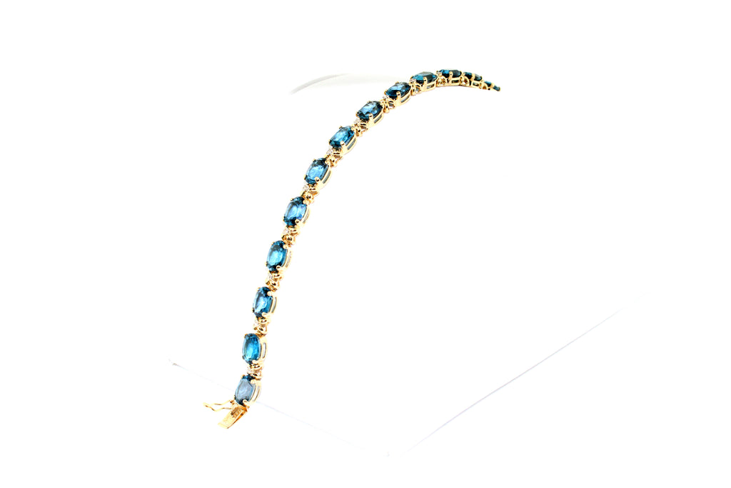 OVAL BLUE TOPAZ BRACELET