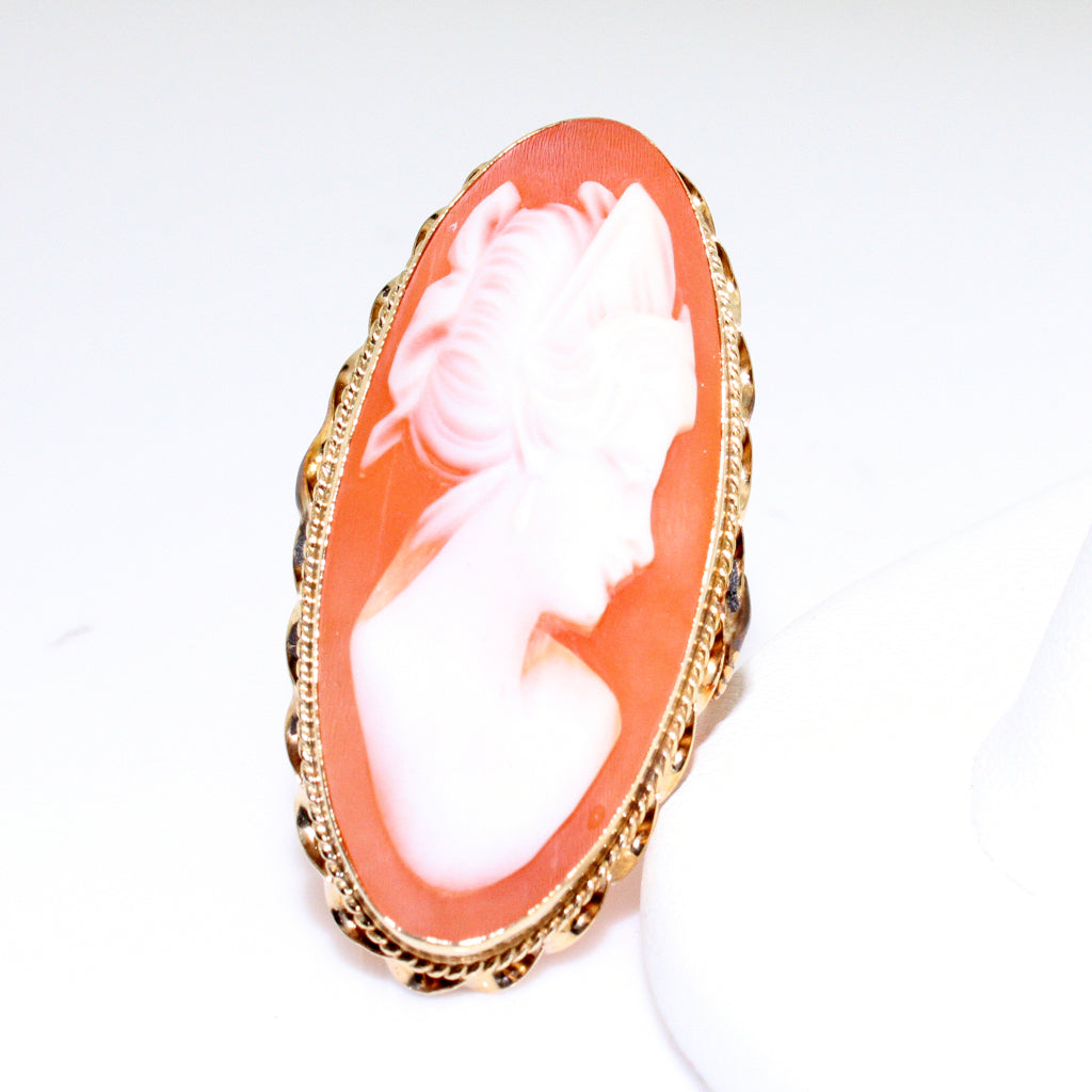 MAGESTIC CAMEO RING